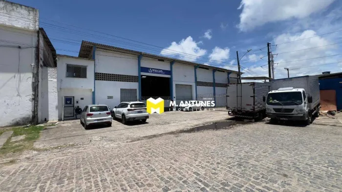 Galpão para Locação com 700m², na Imbiribeira