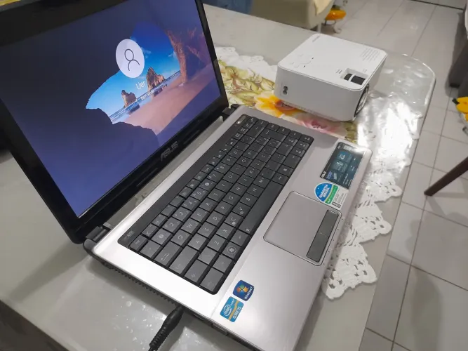Laptop + Datashow