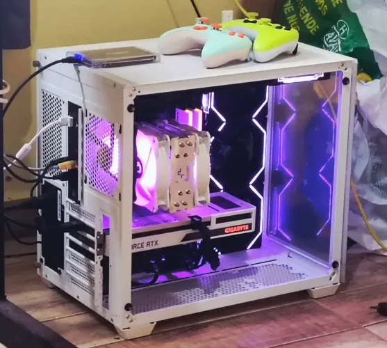 RTX 3080 + R7 5700x + 32gb RAM