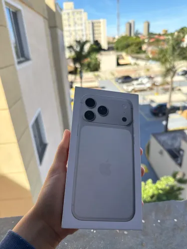 Vendo IPhone 17 Pro Max Lacrado 256 GB