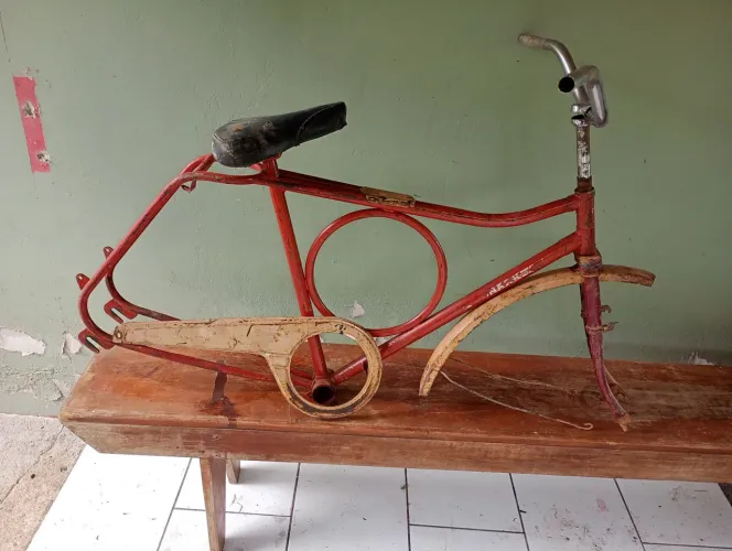 Quadro Monark 86