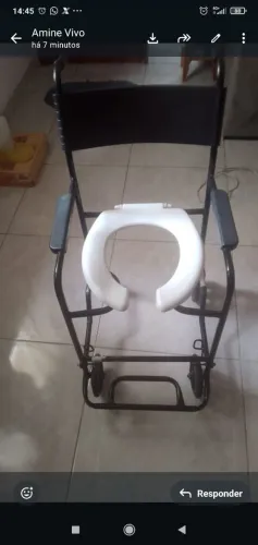 Cadeira de banho pouco uso,semi nova sem avaria 200,00 reais 