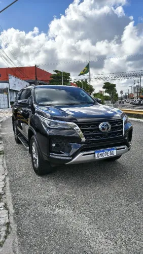 Toyota Hilux SW4 SRX 4X4 2.8 TDI 16V Dies. Aut. 2023