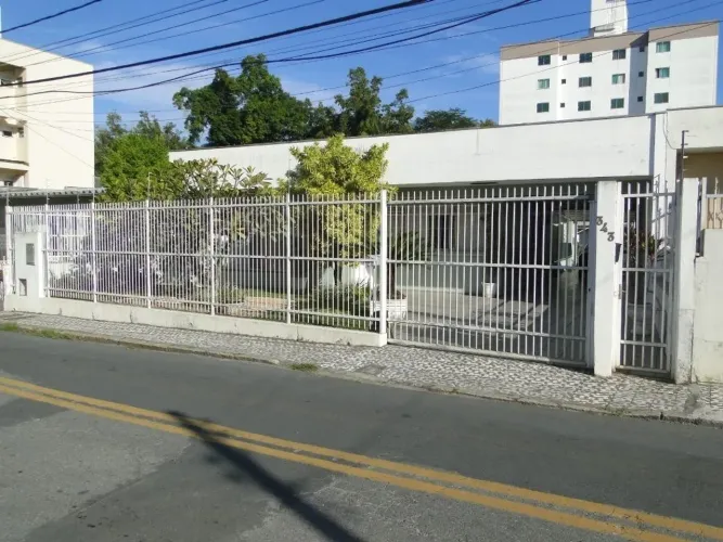 CASA RESIDENCIAL OU COMERCIAL À VENDA NO BAIRRO DA VELHA EM BLUMENAU
