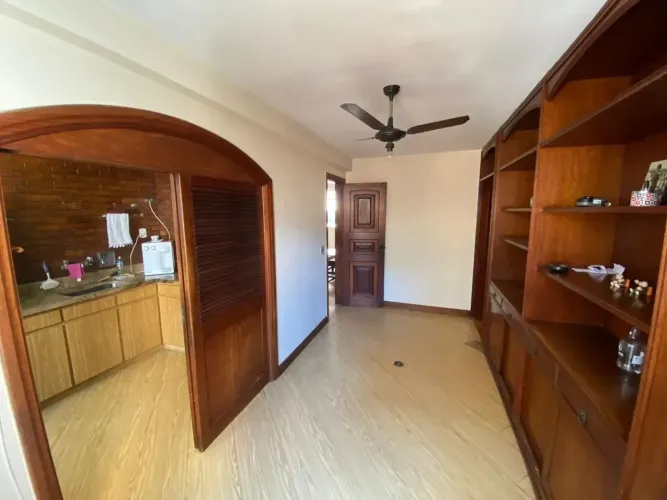 BS Imobiliária vende: Excelente apartamento amplo e muito bem localizado em Icaraí!