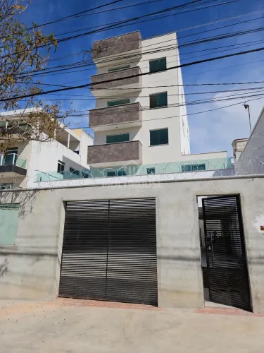 Área Privativa para Alugar com 2 Suítes no Santa Mônica Belo Horizonte
