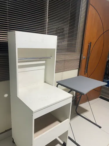 Mesa Escolar+Armario Utilitário