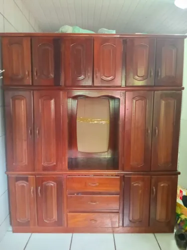 Vendo guarda roupas 2.15/190de largura 50cm fundura.