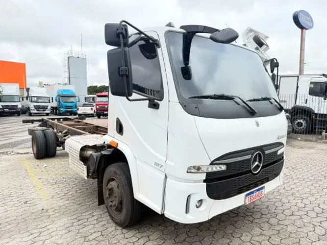 Mercedes Accelo 1117 ano 2026