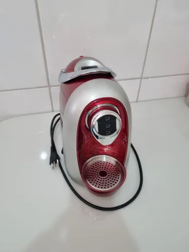 Cafeteira elétrica três corações
