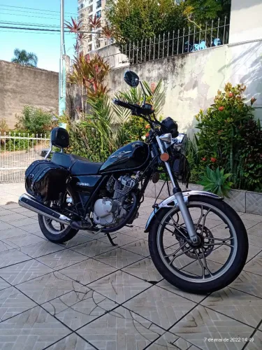 Intruder 125cc baixa km