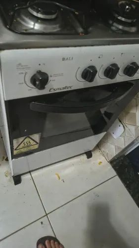Fogão 4 bocas com defeito em 2 bocas forno e 2 bocas funcionando perfeitamente