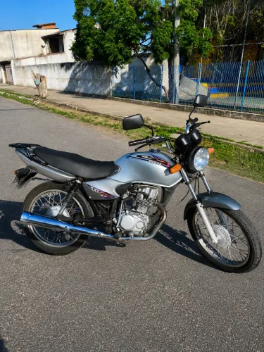 Honda Titan 125 KS 2000 Conservada, Documentada e Pronta pra Rodar!