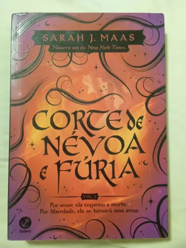 Corte de Névoas e Fúria - Livro Usado | Sarah J. Maas