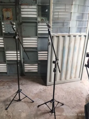 Pedestal para microfone 