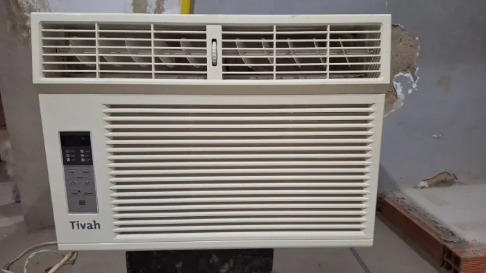 Ar-condicionado de janela TIVAH 127v