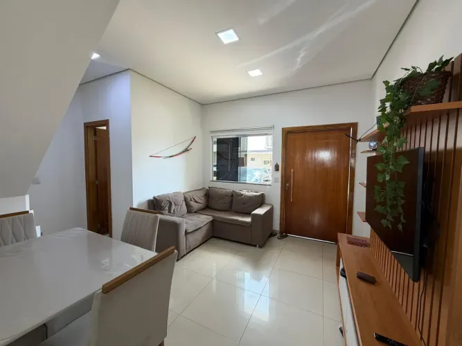 Casa para venda possui 81 metros quadrados com 2 quartos em Centenário - Boa Vista - RR