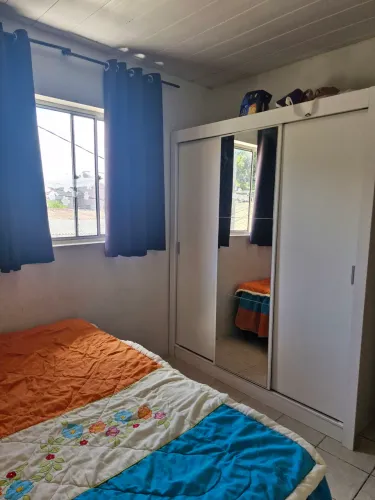 Aluga se um quarto