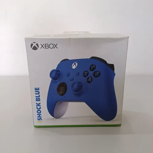 Vendo Controle sem fio Xbox Wireless Controller Shock Blue Semi novo