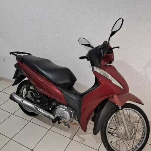 Vendo biz 110i muito nova km baixo pelo ano