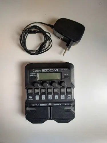 Pedaleira zoom g1 four