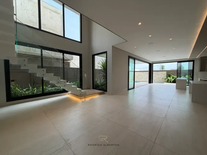 Sobrado Neoclassico Floras da Mata com 5 Suites, Home Cinema, Novo