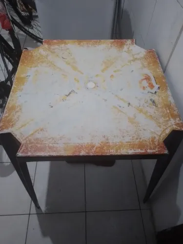 Mesa Plastica ,usada em bom estado