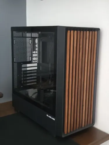 Gabinete Bluecase BG-061 Eko + 7 fans + hub - Muito novo