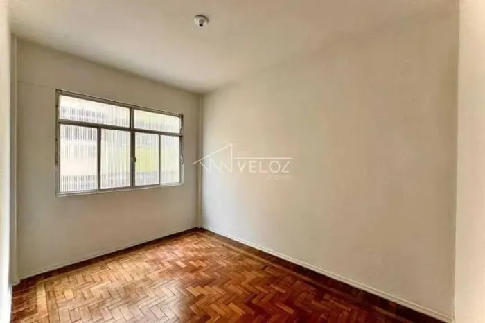 Apartamento : / Residencial / Santa Teresa