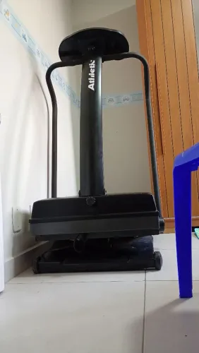 Vendo Esteira Ergométrica usada, funcionando.