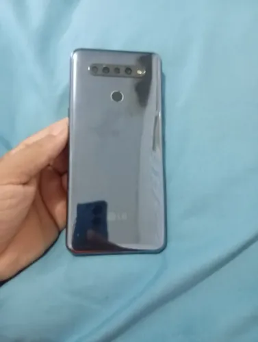 Telefone em boas condições de uso