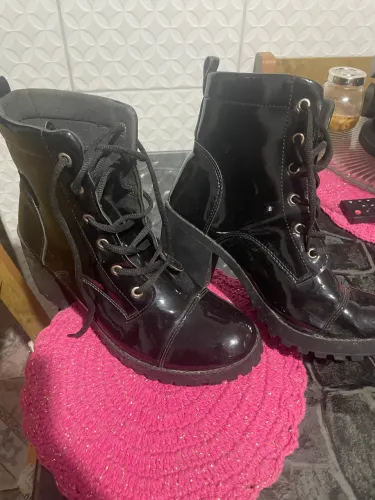 Bota conturno feminino