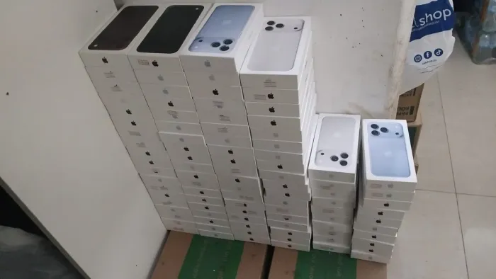 Caixas iPhone 18 pro/pro max vazias!
