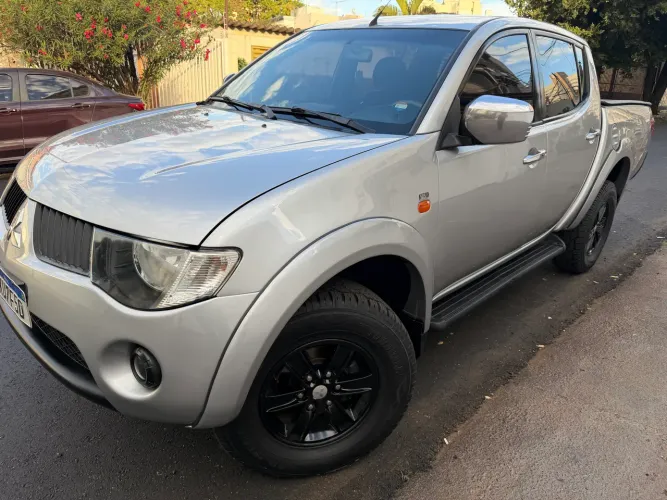 Mitsubishi L200 Triton HPE 3.2 CD TB Int.diesel AUT 2009