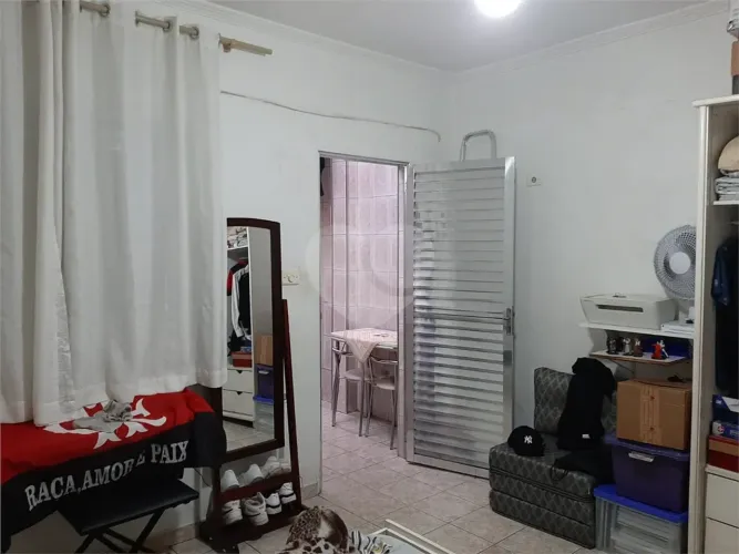 Casa térrea com 2 quartos à venda em Carandiru - SP