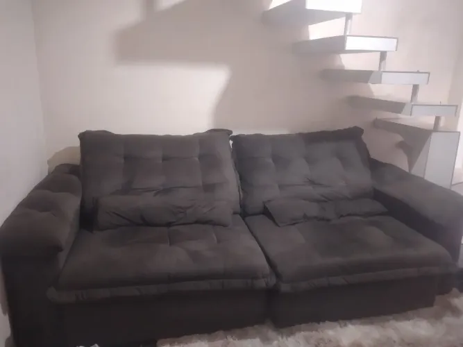 Vende se Sofá Retrátil e Reclinavel Excelente