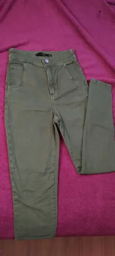 Calça skinny My Place, veste 34, verde militar 