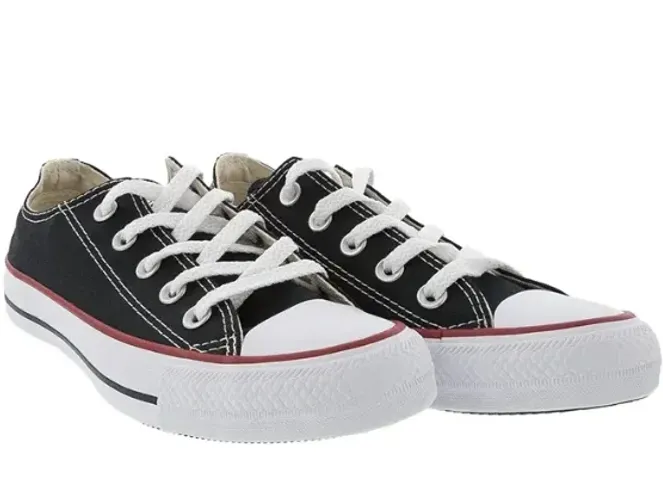 Tênis Star preto novo