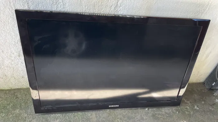 Tv Sansung LN40C530F1M (LEIA O ANUNCIO)