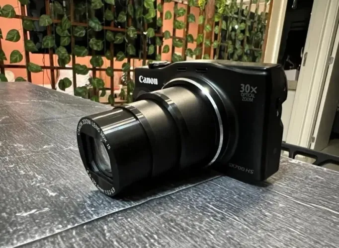 Camera Canon PowerShot sx700hs