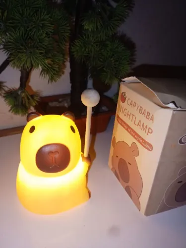 Luminária capivara