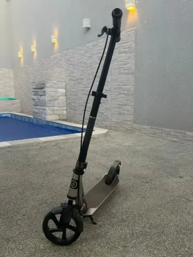 Patinete Oxelo MID 9 em ótimo estado de conservação