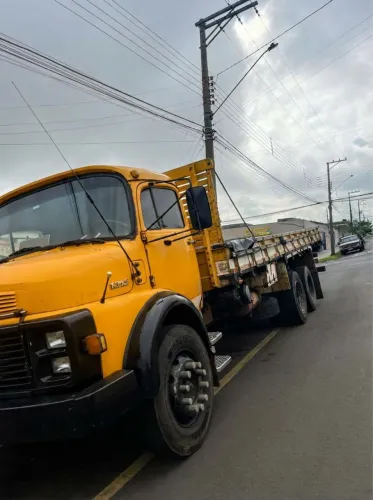 Caminhão MB 1313 Carroceria Aberta Longa - Ótimo para Trabalho