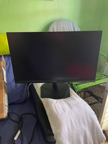 Vende-se monitor