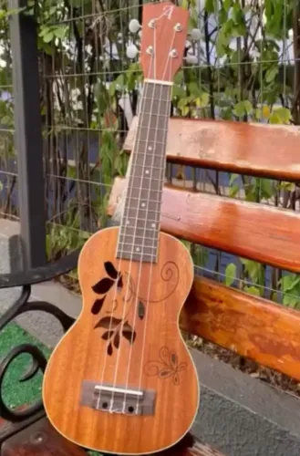 Ukulele Andaluz