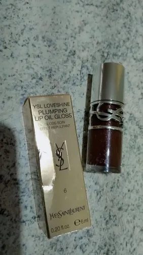 Glooss nunca usado YSL
