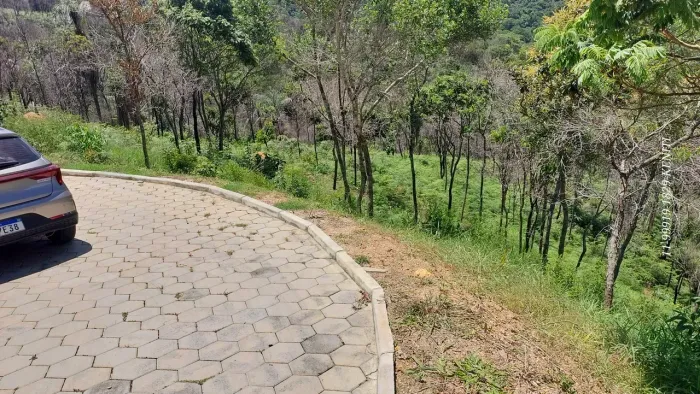 Terreno c/ vista linda, 900m², CONDOM, 45 min da Capital, muito verde, Natureza, acesso p