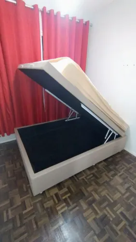 Cama de casal sem o colchão