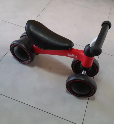 Bicicleta de equilibroo buba
