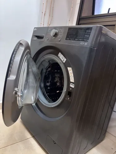 Máquina de lavar e secar LG 11kg